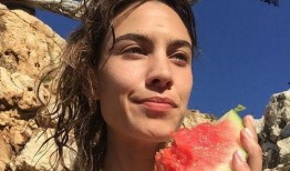 英国娱乐圈吃瓜,揭秘明星们的甜蜜与苦涩